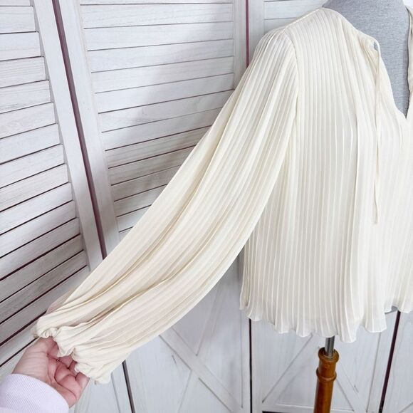 H&M Pleated Billow Sleeve Chiffon Tie Neck Swing Blouse Cream Medium - Picture 8 of 14